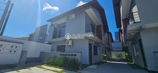 Casa com 2 Quartos à venda, 79m² no Rio Tavares, Florianópolis