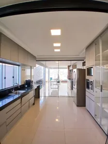 Casa de Condomínio com 3 Quartos para alugar, 216m² no Residencial Vale Verde, Senador Canedo