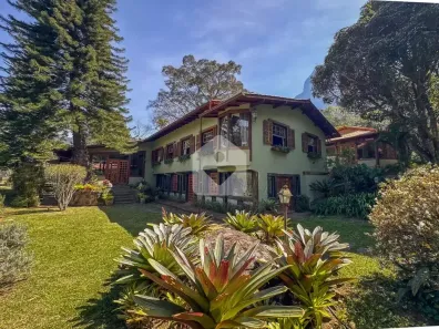Casa com 10 Quartos à venda, 600m² no Araras, Petrópolis