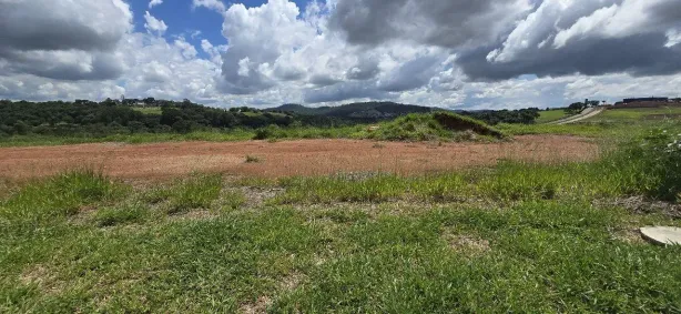 Lote/Terreno à venda, 318m² no Laranja Azeda, Atibaia
