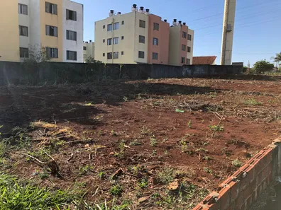 Sala Comercial à venda, 300m² no Jardim Guairacá, Maringá