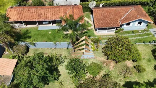 Fazenda/Sítio com 4 Quartos à venda, 270m² no Jardim Centenário, Atibaia
