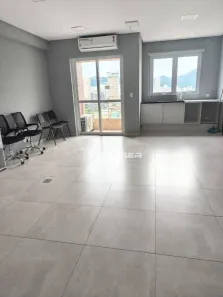 Sala Comercial para alugar, 42m² no Vila Mathias, Santos