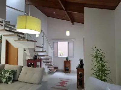 Casa de Condomínio com 2 Quartos à venda, 230m² no Suru, Santana de Parnaíba
