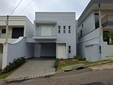 Casa de Condomínio com 3 Quartos para alugar, 200m² no Parque 9 de Julho, São Roque