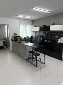 Casa com 4 Quartos à venda, 250m² no Vila Lavínia, Mogi das Cruzes