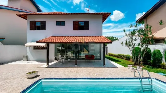 Casa de Condomínio com 3 Quartos à venda, 380m² no São Paulo II, Cotia