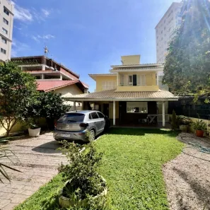 Casa com 4 Quartos à venda, 186m² no Alto Perequê, Porto Belo
