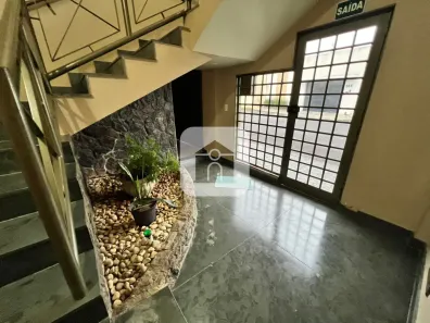 Ponto Comercial à venda, 630m² no Santa Mônica, Uberlândia