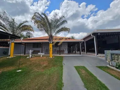 Fazenda/Sítio com 2 Quartos à venda, 350m² no Centro, Itirapina