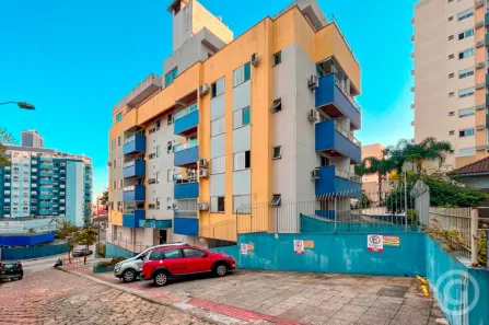 Apartamento com 3 Quartos para alugar, 83m² no Itacorubi, Florianópolis
