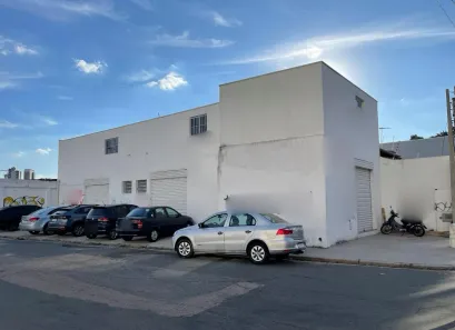 Ponto Comercial para alugar, 240m² no Jardim São Bento, Jundiaí