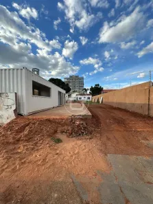 Lote/Terreno à venda, 457m² no Jardim dos Estados, Campo Grande