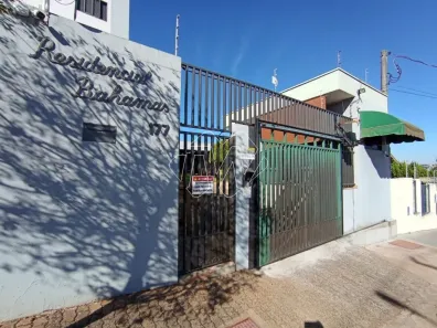 Apartamento com 3 Quartos para alugar, 70m² no Vila Santana, Araraquara