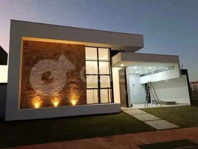 Casa de Condomínio com 3 Quartos à venda, 216m² no Laranjeiras, Uberlândia
