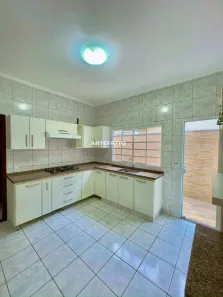 Casa com 2 Quartos à venda, 83m² no Jardim Tropical II, Franca