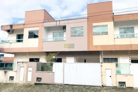 Sobrado com 3 Quartos à venda, 94m² no Balneário Perequê, Porto Belo