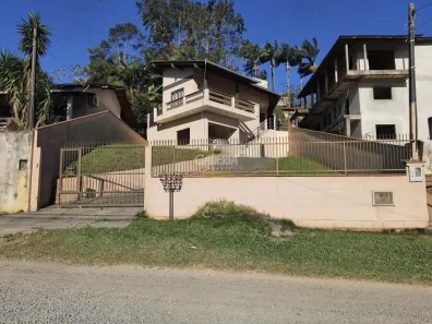 Sobrado com 3 Quartos à venda, 179m² no Itaum, Joinville