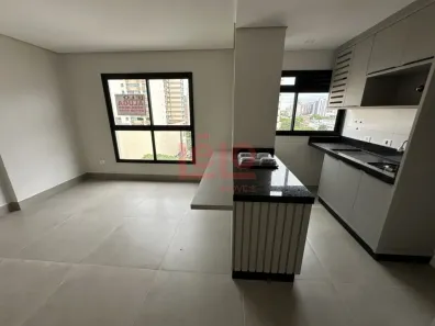 Apartamento com 2 Quartos para alugar, 55m² no Zona 01, Maringá