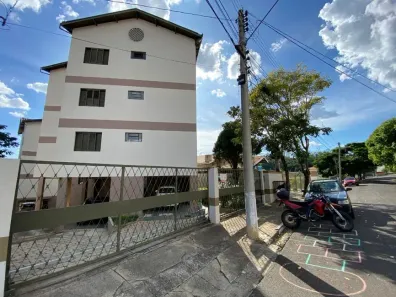 Apartamento com 2 Quartos para alugar, 78m² no Centro, Águas de São Pedro