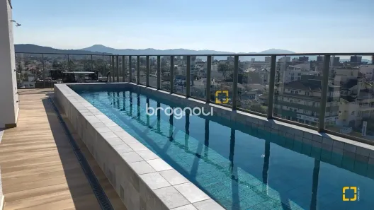 Apartamento com 2 Quartos à venda, 65m² no Jurerê, Florianópolis