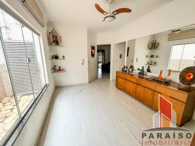 Casa com 2 Quartos à venda, 205m² no Pampulha, Uberlândia