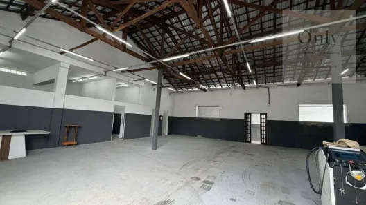 Galpão/Depósito/Armazém para venda ou aluguel, 1052m² no Parque São Domingos, São Paulo