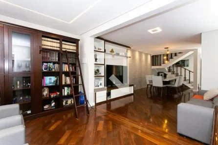 Casa com 5 Quartos à venda, 260m² no Cidade Mãe do Céu, São Paulo