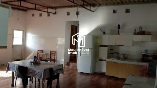 Fazenda/Sítio com 6 Quartos à venda, 24000m² no Centro, Luziânia