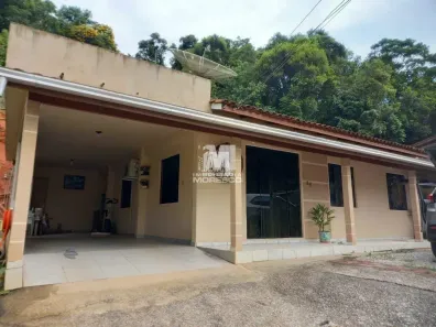 Casa com 3 Quartos à venda, 115m² no Bateas, Brusque