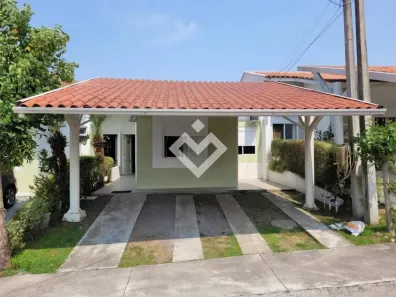 Casa de Condomínio com 3 Quartos à venda, 83m² no Cerrito, Santa Maria