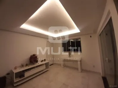 Casa com 3 Quartos à venda, 260m² no Cidade Jardim, Uberlândia