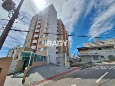 Apartamento com 2 Quartos para alugar, 57m² no Barreiros, São José