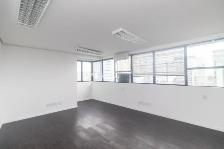 Sala Comercial à venda, 36m² no Santana, Porto Alegre
