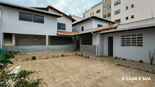 Casa com 3 Quartos à venda, 250m² no Bom Retiro, Betim