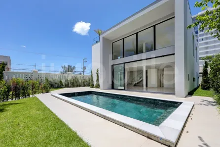 Casa com 4 Quartos à venda, 520m² no Fazendinha, Itajaí