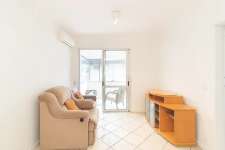 Apartamento com 2 Quartos para alugar, 74m² no Menino Deus, Porto Alegre
