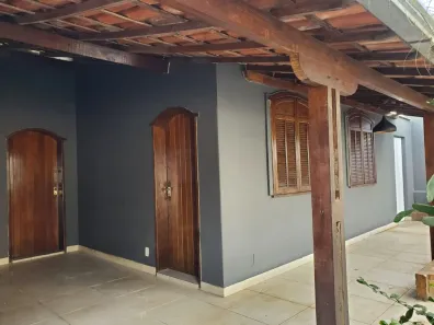 Casa com 3 Quartos à venda, 162m² no Pirajá, Belo Horizonte