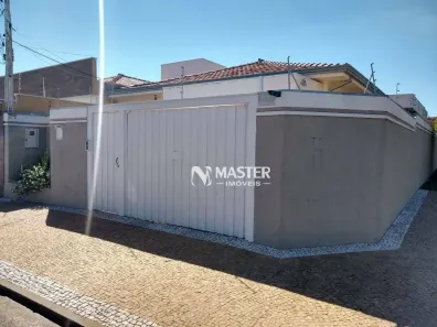 Casa com 3 Quartos à venda, 145m² no Jardim Alvorada, Marília