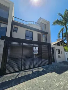Sobrado com 3 Quartos à venda, 178m² no Itacolomi, Balneário Piçarras