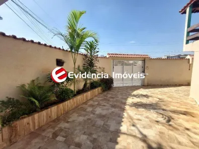 Sobrado com 3 Quartos à venda, 242m² no Vila Scarpelli, Santo André