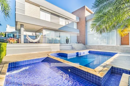 Casa de Condomínio com 4 Quartos à venda, 376m² no São Vicente, Gravataí