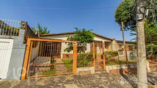 Casa com 3 Quartos à venda, 130m² no Passo das Pedras, Porto Alegre