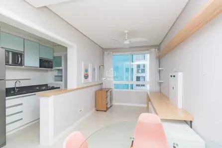 Apartamento com 1 Quarto para alugar, 45m² no Passo da Areia, Porto Alegre