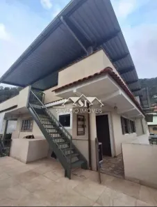 Casa com 3 Quartos à venda, 120m² no Mosela, Petrópolis