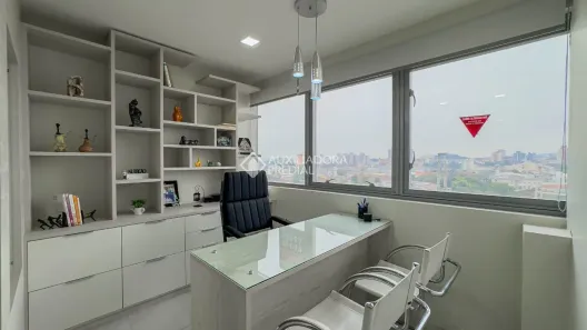 Sala Comercial à venda, 25m² no São Sebastião, Porto Alegre
