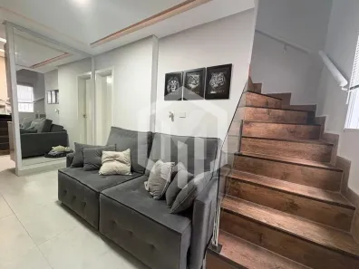 Casa de Condomínio com 2 Quartos à venda, 80m² no Aviação, Praia Grande