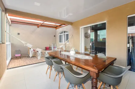 Sobrado com 3 Quartos à venda, 100m² no Umbará, Curitiba