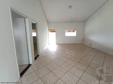 Casa com 2 Quartos à venda, 134m² no Alto Umuarama, Uberlândia