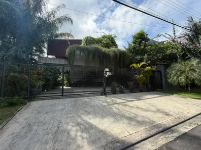 Sobrado com 4 Quartos à venda, 500m² no Ponta Negra, Manaus